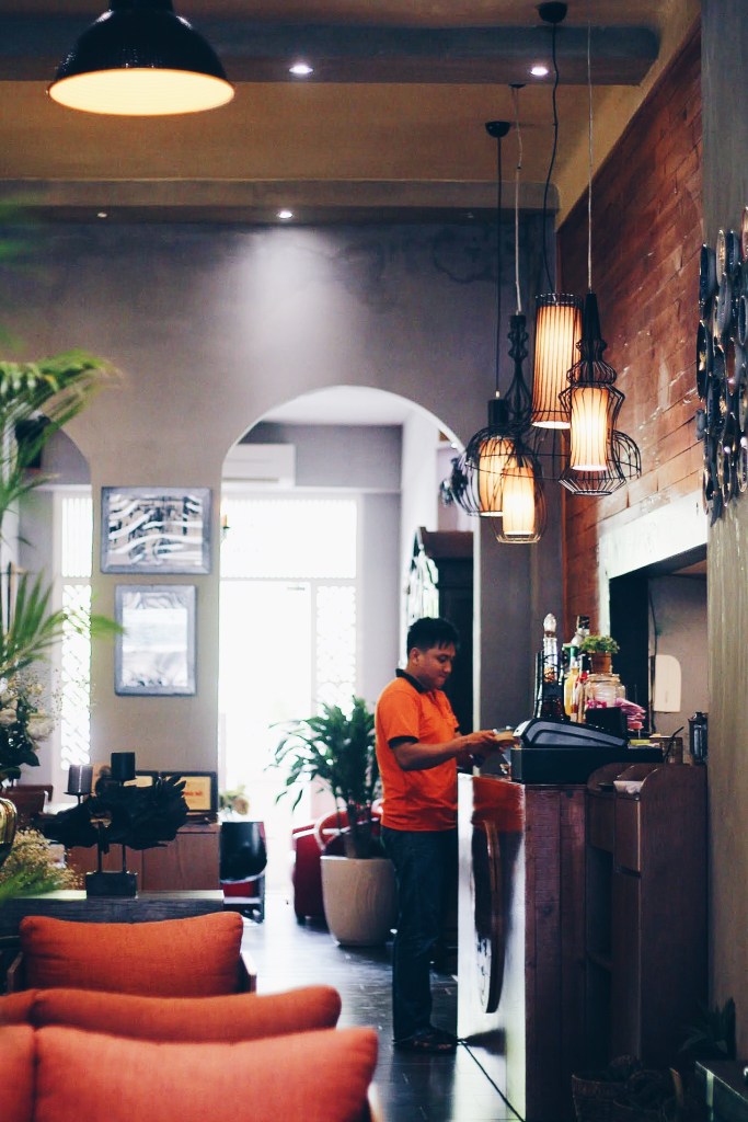 Don't judge the coffee shop by its entrance, the interiors of Catina Cafe is beautiful