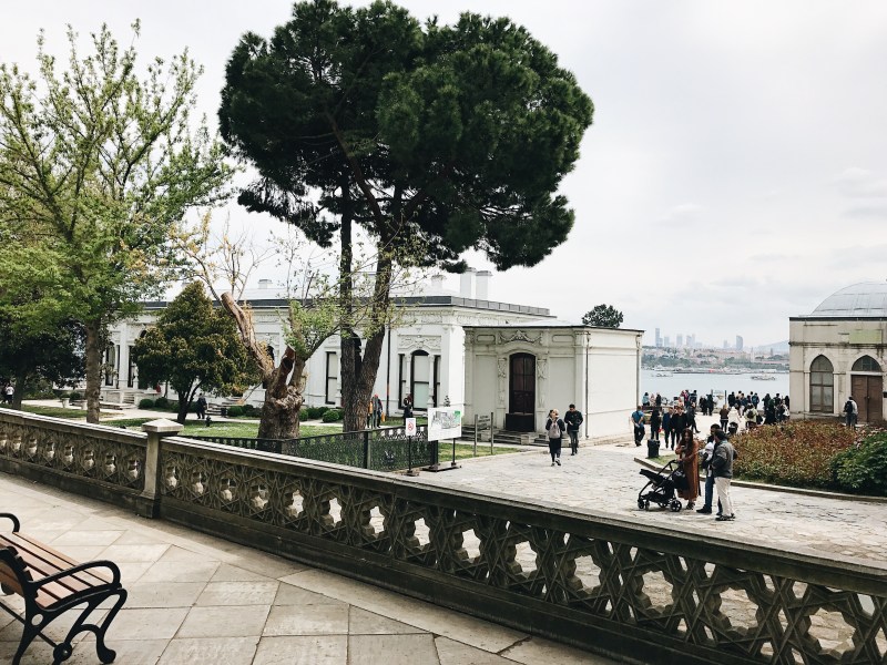Lunch by the river of Istanbul