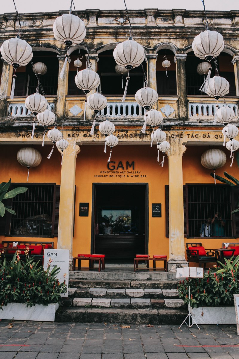 Hội An Đèn Lồng Bảo Tàng Đá Quý