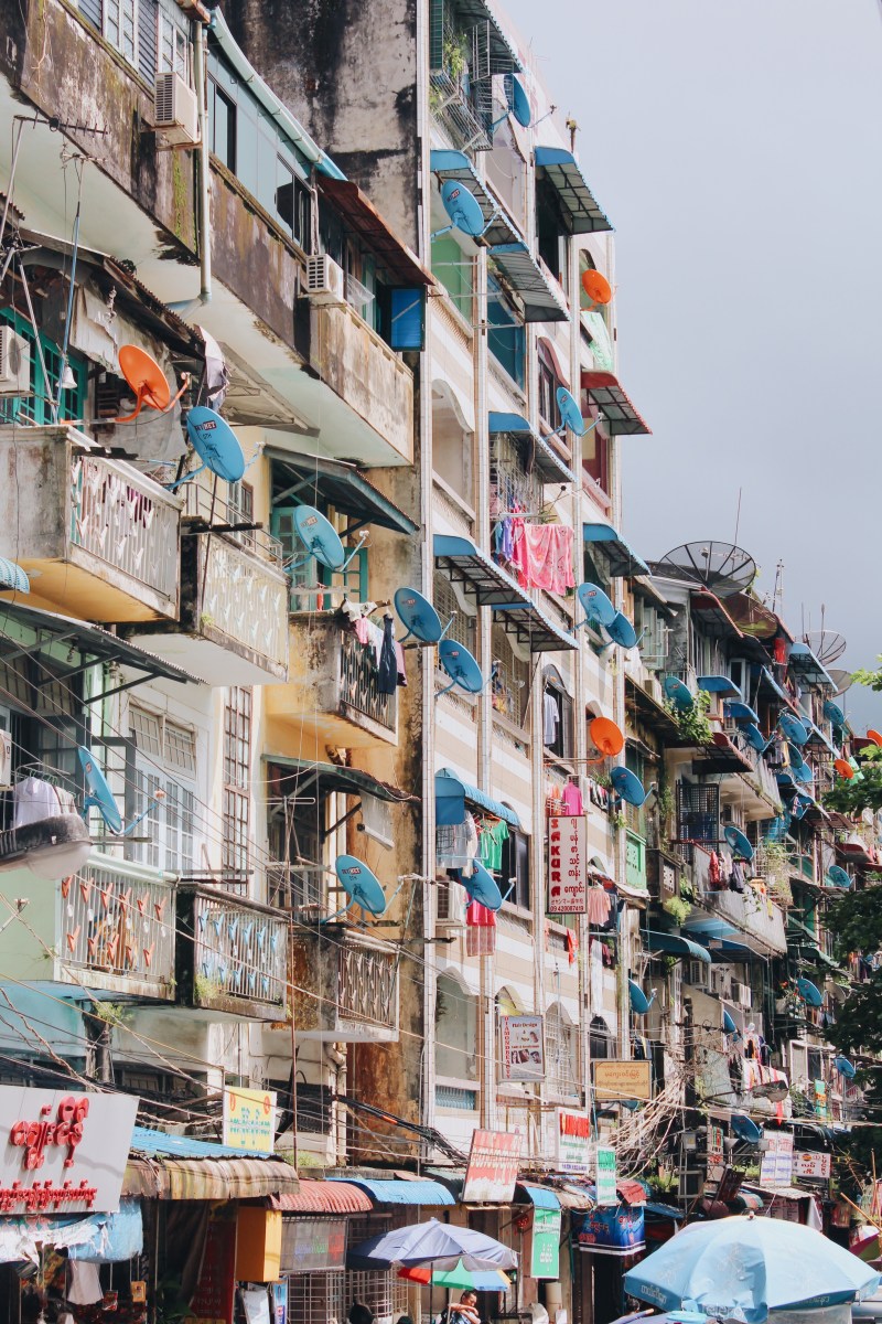Những gam màu Yangon, 24 giờ Yangon's colorful shades, 24 hours Venturology Lý Thành Cơ
