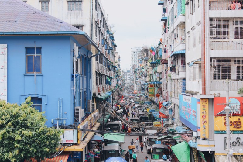 Những gam màu Yangon, 24 giờ Yangon's colorful shades, 24 hours Venturology Lý Thành Cơ