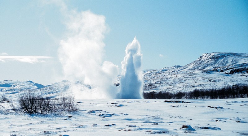 20129-geysir-winter-visit-icelandjpg