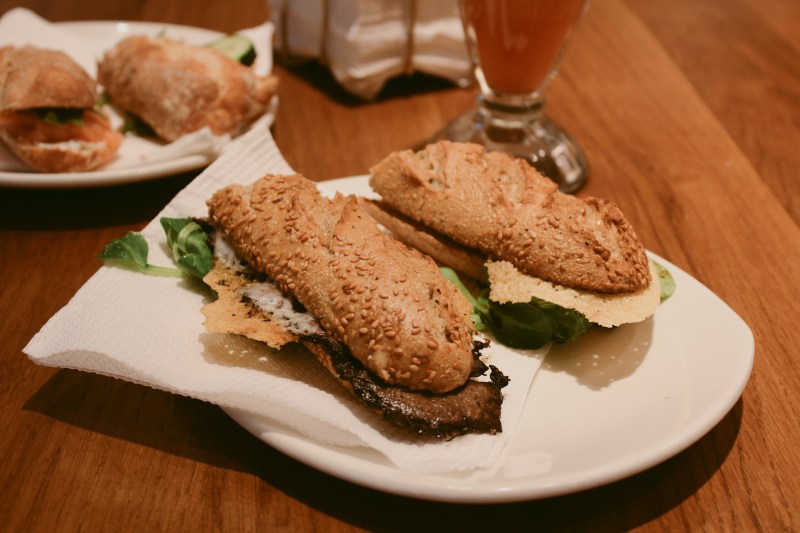 Phá Đảo Quán Ngon Ở Seville, Tây Ban Nha 7