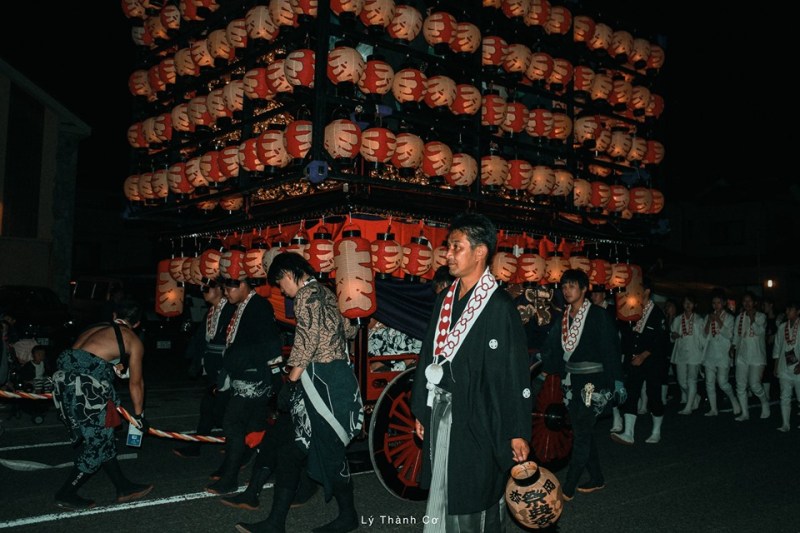 Long den Nihonmatsu Ly Thanh Co 7